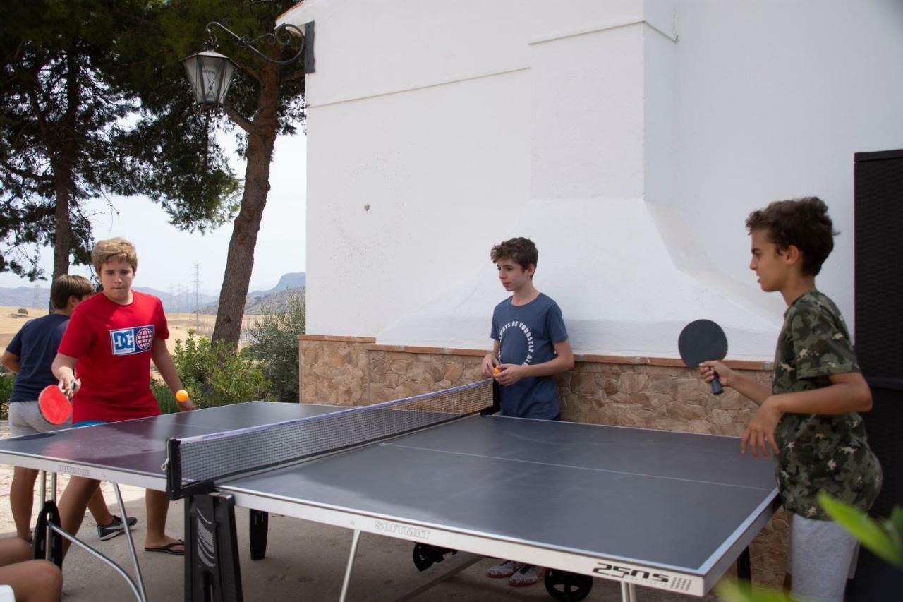 Lagar Del Chorro Junto Caminito Del Rey Piscina Y Baloncesto El Chorro